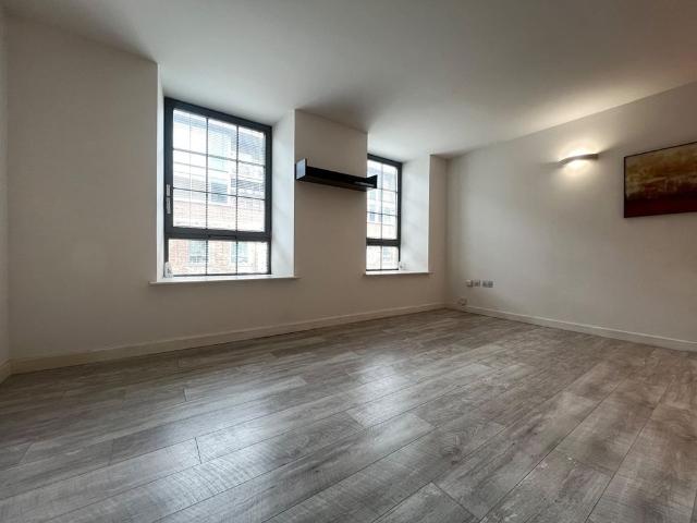 1 Bed Flat, Queens Road, NG2
