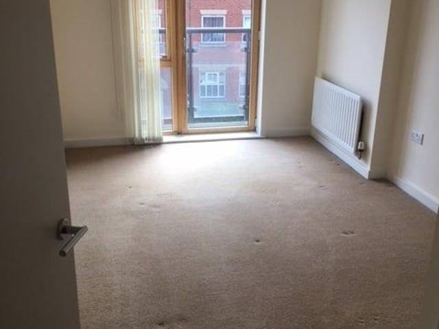 1 Bed Flat, Queens Road, RG1