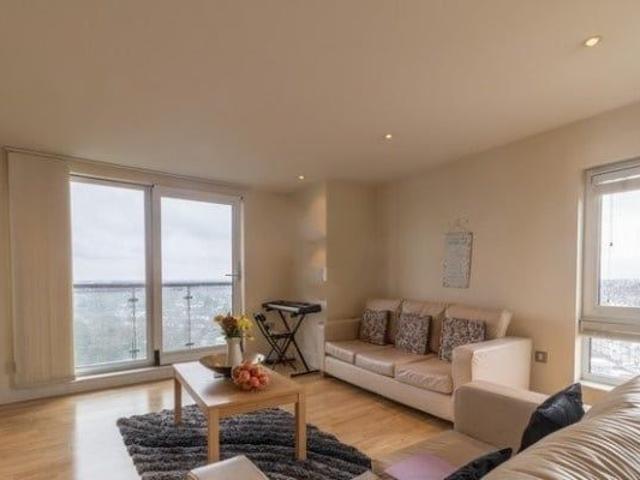 1 Bed Flat, Raphael House, IG1