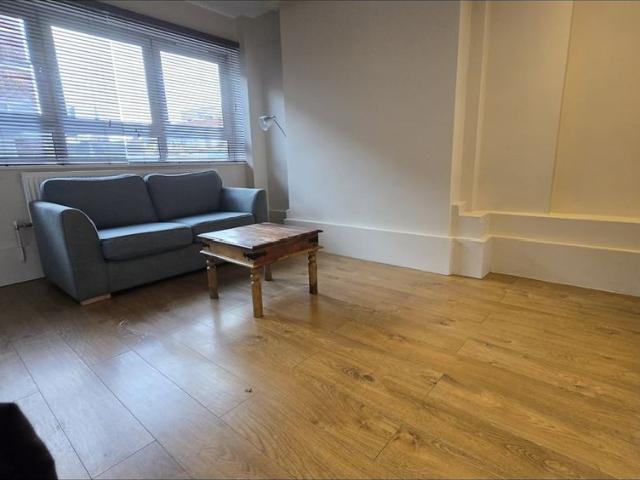 1 Bed Flat, Renforth Street, SE16