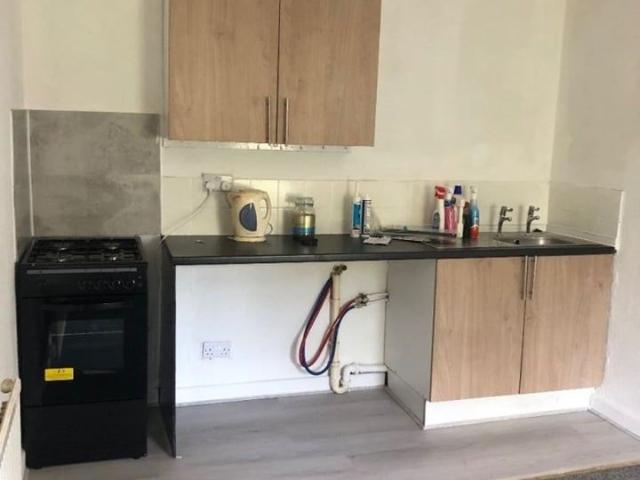 1 Bed Flat, Rochdale Road, M9