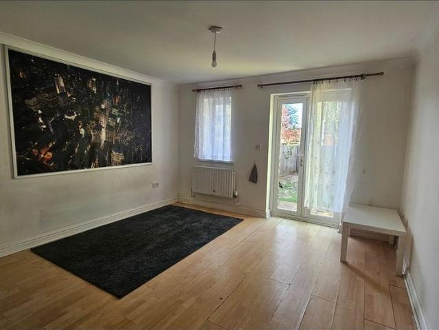 1 Bed Flat, Stanley Road, HA2