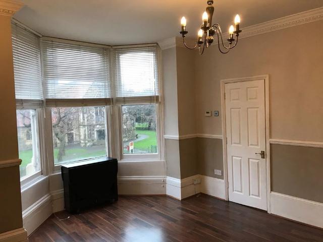 1 Bed Flat, Sydenham Rd, CR0