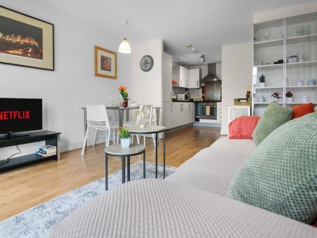 1 Bed Flat, Sandover House, SE16