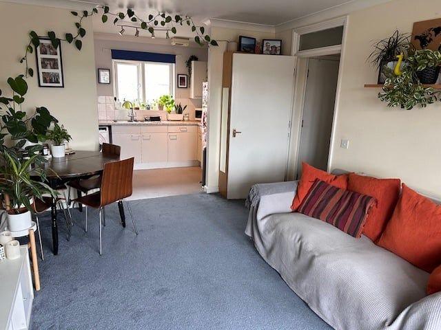 1 Bed Flat, Shepherds Bush, W12