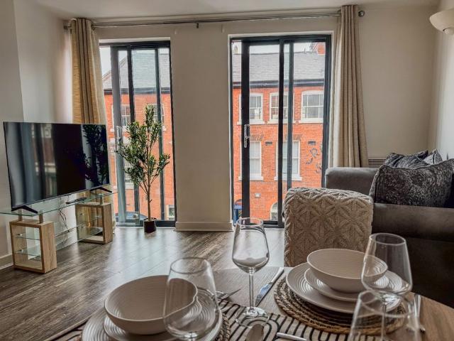 1 Bed Flat, Spencer Point, B18