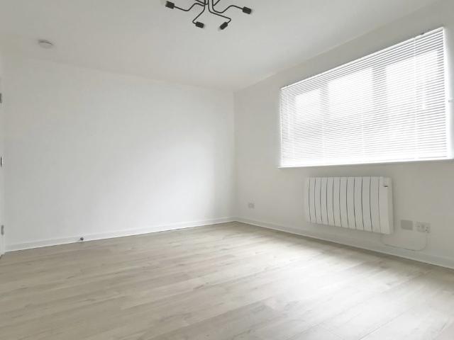 1 Bed Flat, Tullis Street, G40