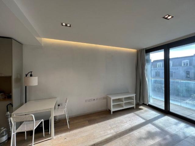 1 Bed Flat, The Arthouse, N1C