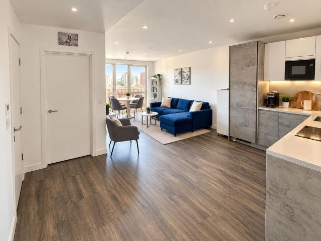 1 Bed Flat, The Halcyon, IG11