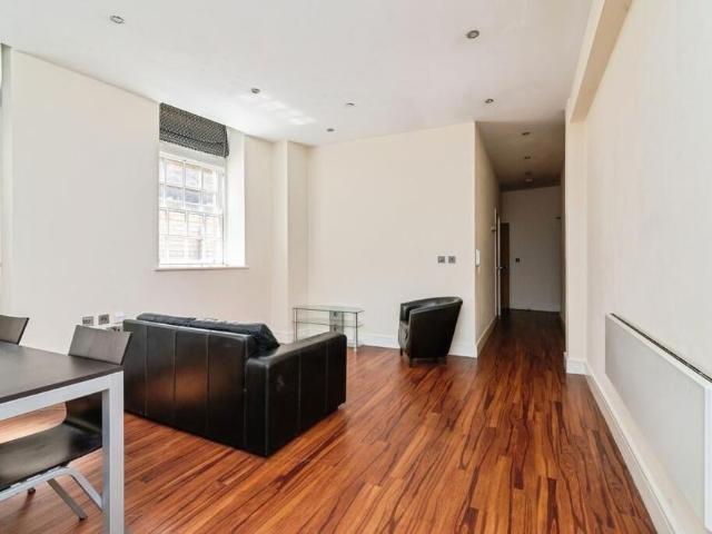 1 Bed Flat, The Ropewalk, NG1