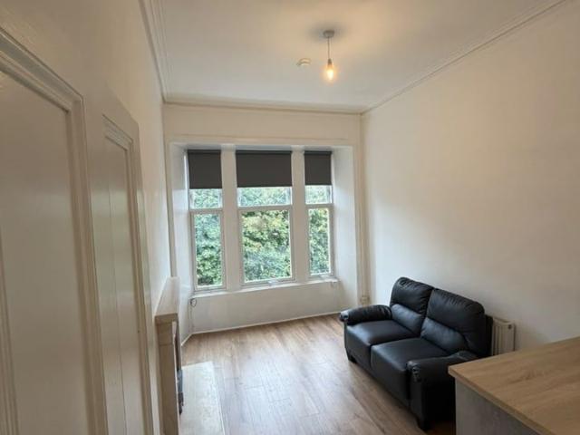 1 Bed Flat, Thornwood Avenue, G11