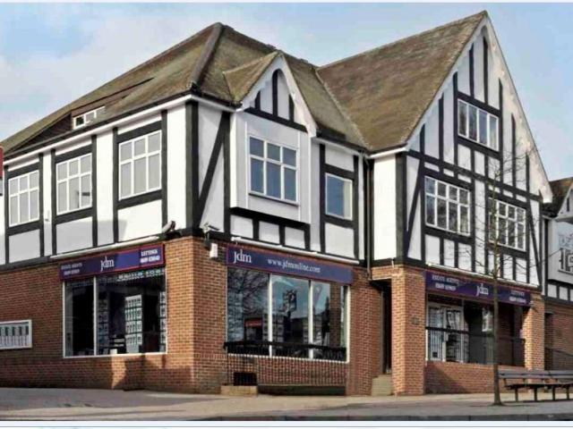 1 bed Flat to Let for rent in Petts Wood, Orpington