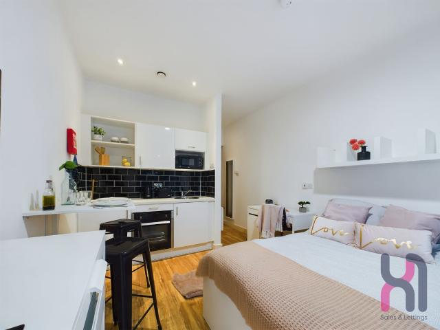 1 bed flat to let in Liverpool