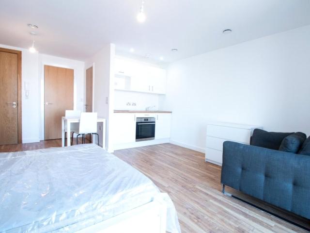 1 bed flat to let in Liverpool