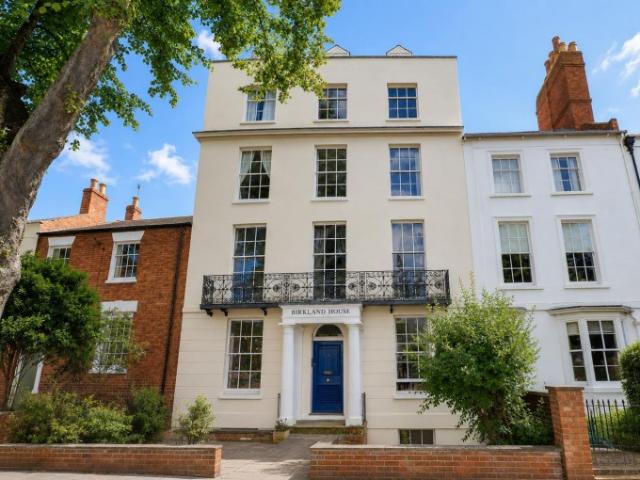 1 BED Flat To rent