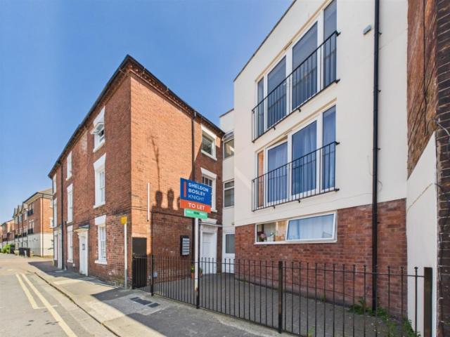 1 BED Flat To rent