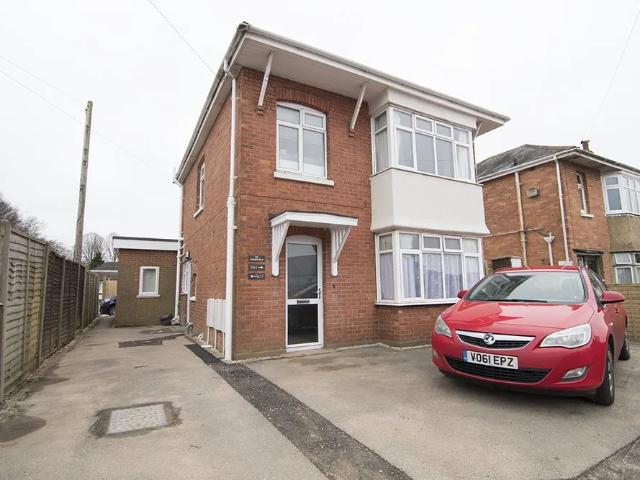 1 bed flat to rent in Columbia Road,, BH10