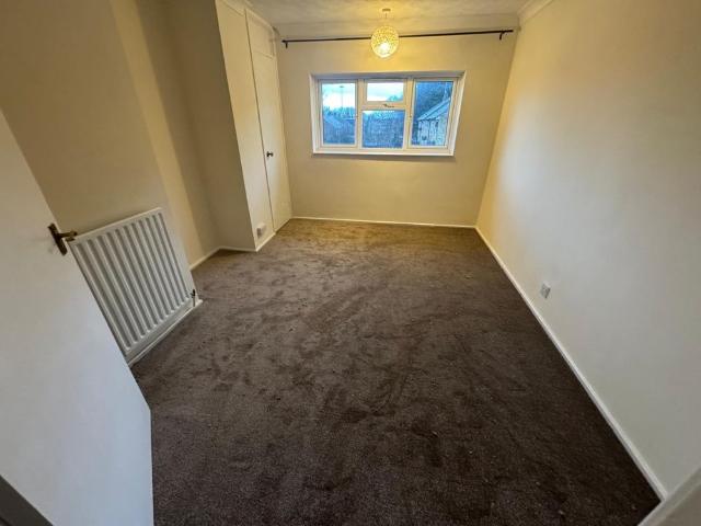 1 bed flat to rent in Cavell Walk, Stevenage, SG2