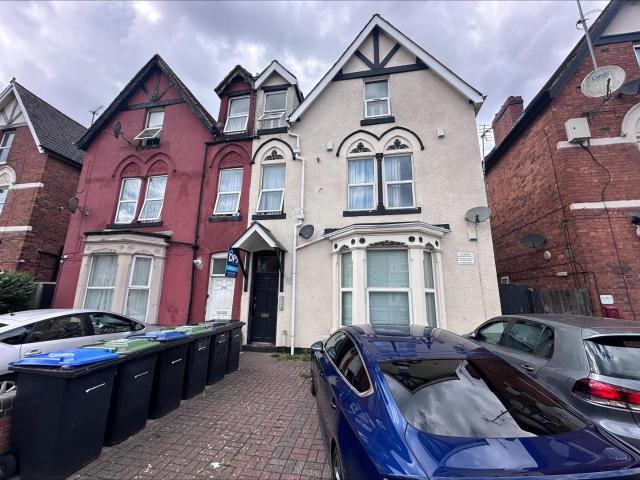 1 bed flat to rent in Gillott Road, Birmingham, B16