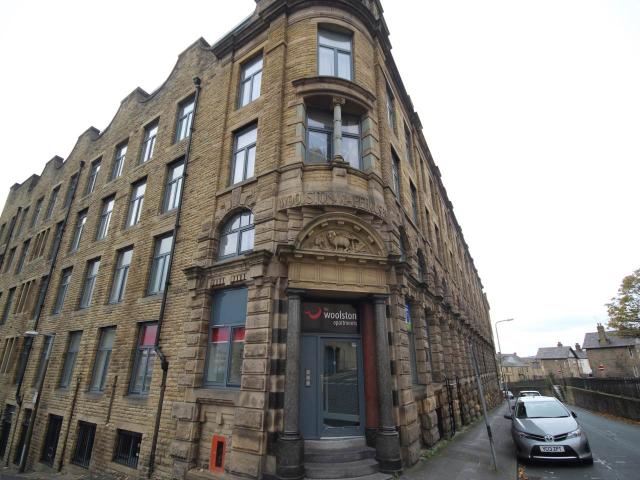 1 bed flat to rent in Woolston Warehouse, Grattan Road, BD1