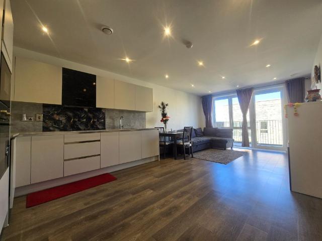 1 bed flat to rent in Tom Lake Way, Hertfordshire, WD19