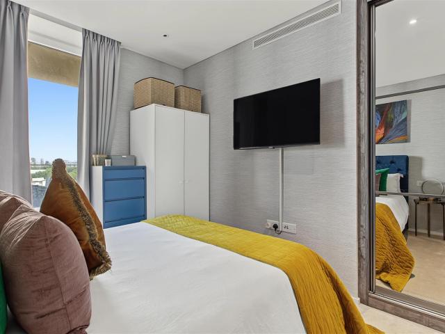 1 bed flat to rent in York Place, London | James Anderson