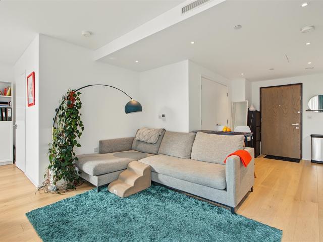 1 bed flat to rent in York Place, London | James Anderson