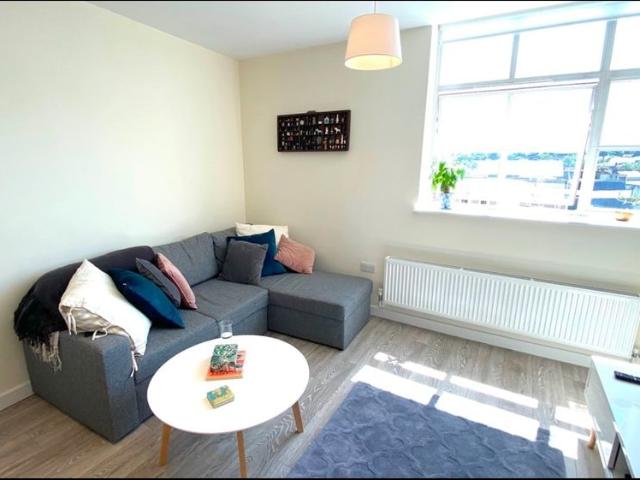 1 Bed Flat, Tower House, SE13