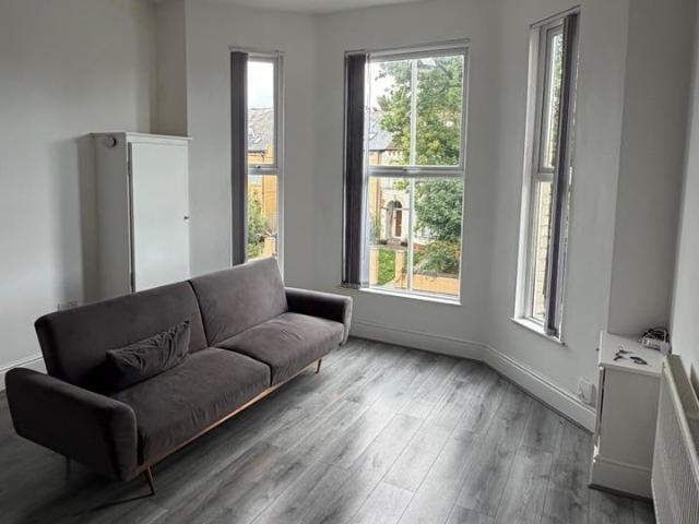 1 Bed Flat, Toxteth, L8