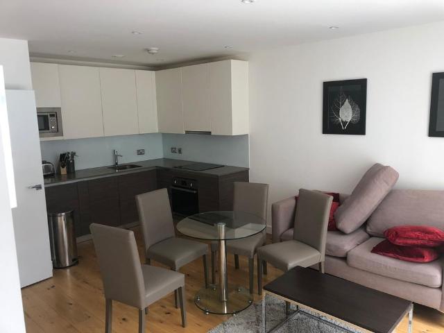 1 Bed Flat, Tryon Apartments, TW3
