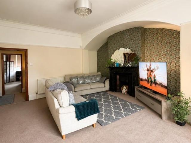 1 Bed Flat, Waterford Road, CH43