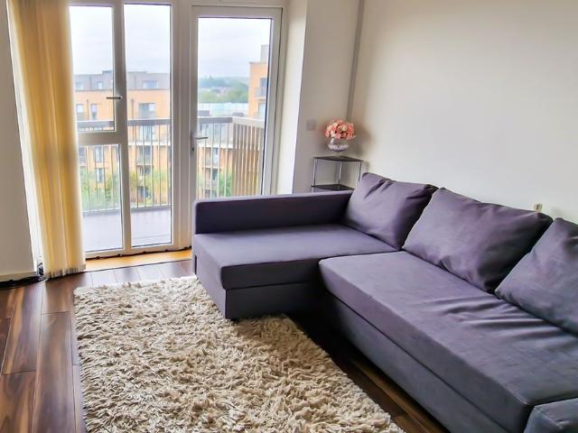 1 Bed Flat, Whitestone Way, CR0