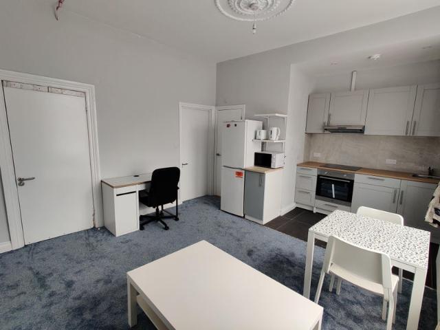 1 Bed Flat, Willesden, £1650 incl. bills