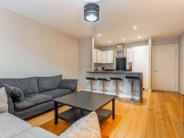 1 Bed Flat, Woodlands Drive, G4