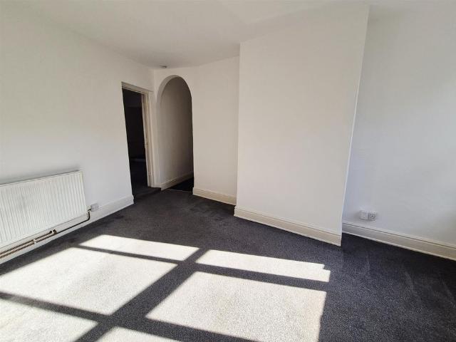 1 Bed Flat