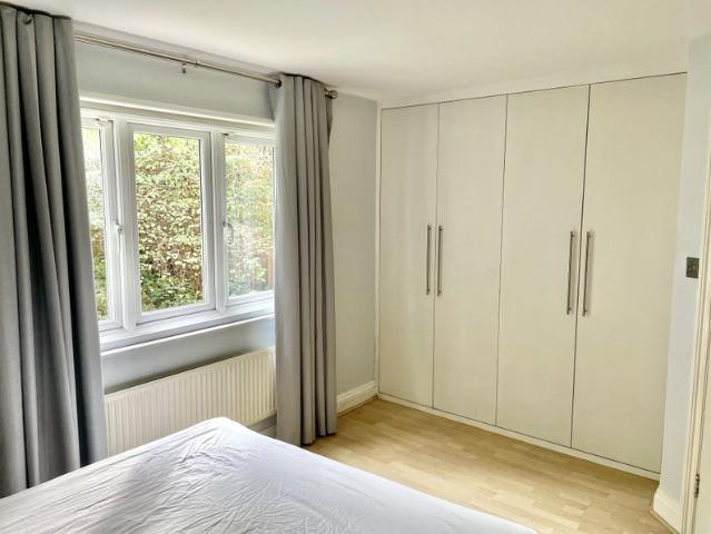1 Bed Flat 5 Week Short Stay Only from 3. Sept