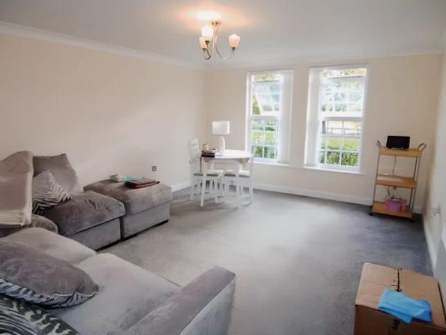 1 Bed Flat