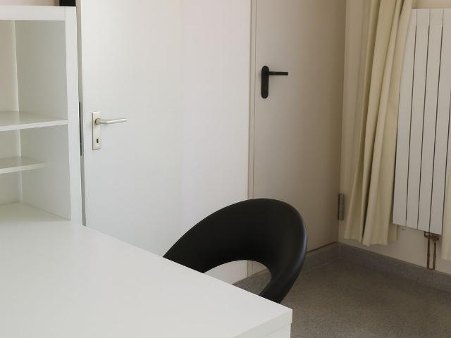 1 Bed Furnished Apartment Shared Kitchen, Karlsruhe Amsterdam Apartments for Rent