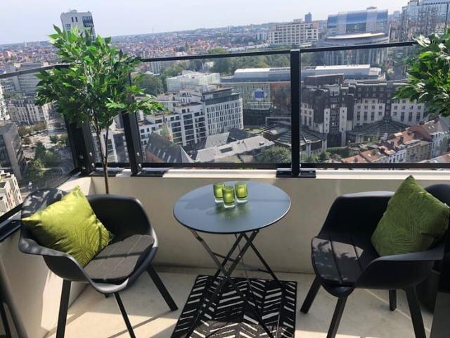 1 Bed Furnished Luxury Penthouse with terrasse