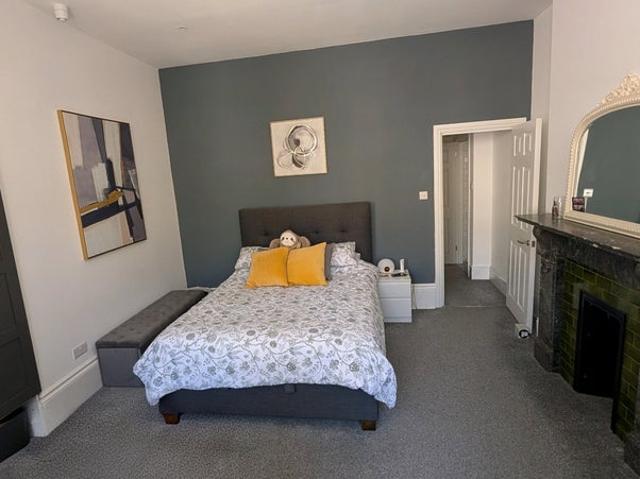 1 Bed Furnished Spacious Flat in Hove