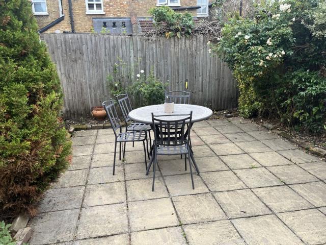 1 bed garden flat in West Putney, Wandsworth