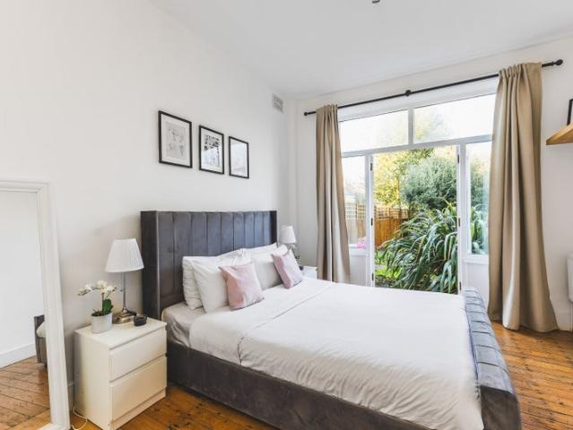 1 bed garden flat in Muswell hill
