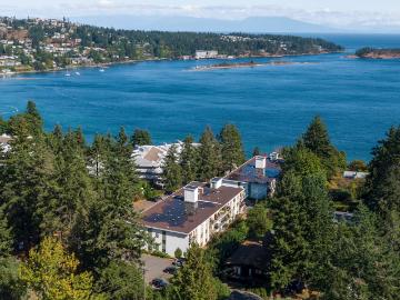 2 bed ocean view