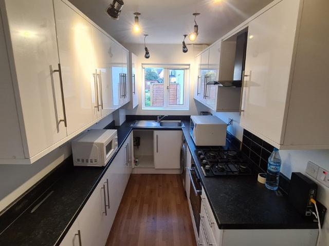 1 bed House To Let
