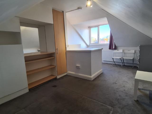1 bed House To Let