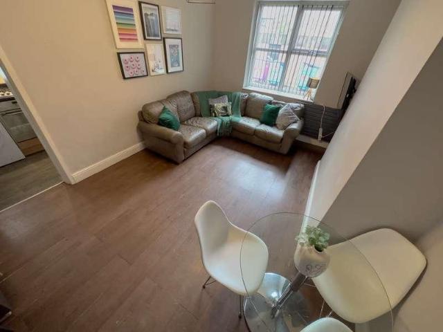 1 bed house to rent