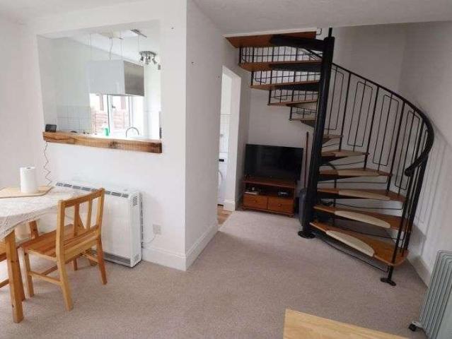 1 bed house to rent