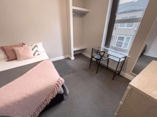 1 bed house to rent