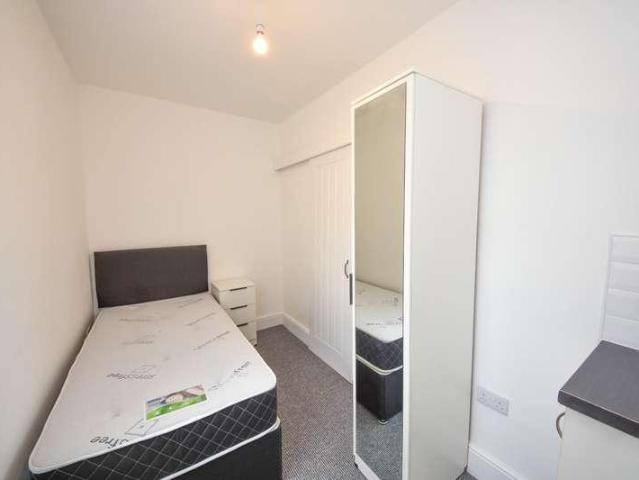 1 bed house to rent