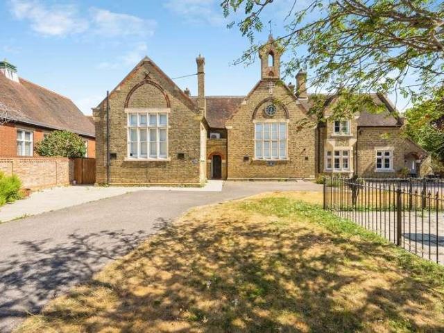 1 bed house to rent